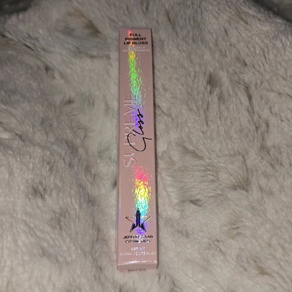 Jeffree Star Supreme Gloss Queen Supreme (Neon Pink) Full Pigment NWT